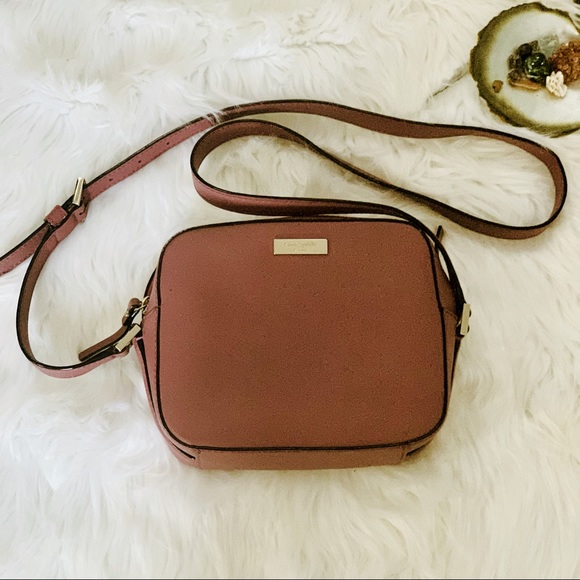 ❌SOLD❌ Like New ♠️ Kate Spade ♠️ Crossbody - Picture 5 of 16